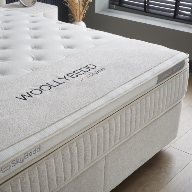 WOOLLY BOXSPRING