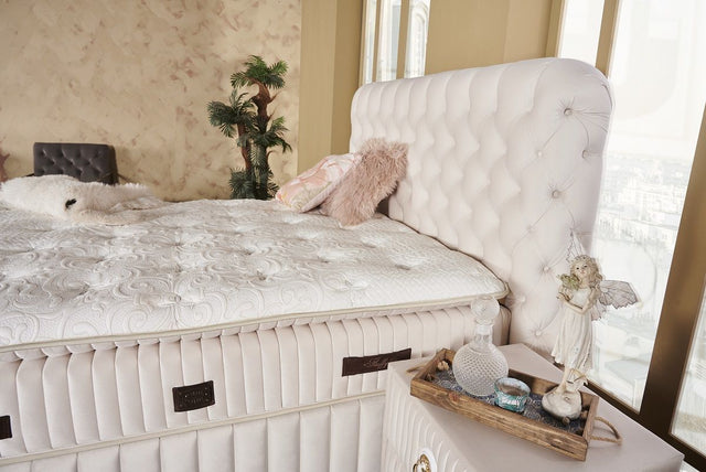 FLUFFY BEIGE BOXSPRING