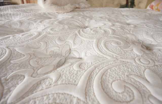 FLUFFY BEIGE BOXSPRING